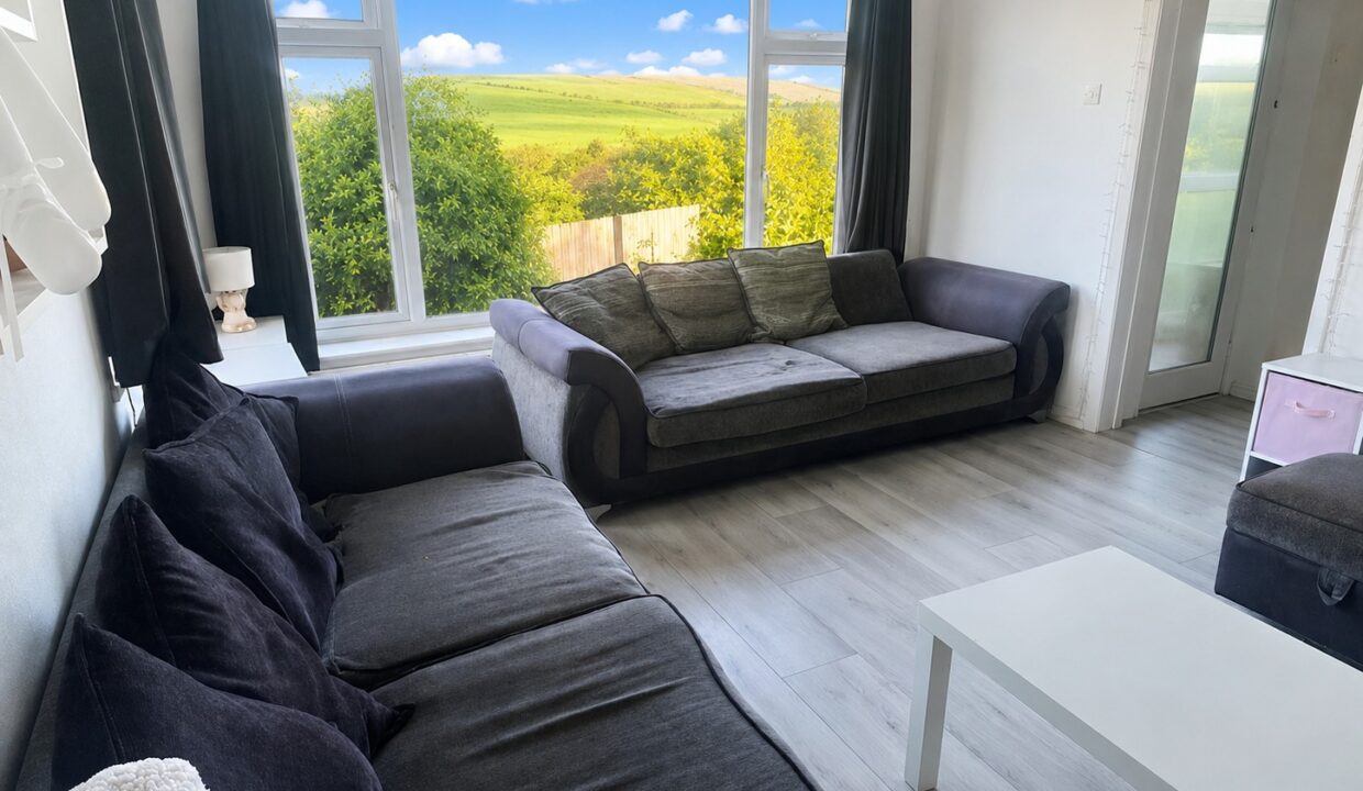 Living room actual
