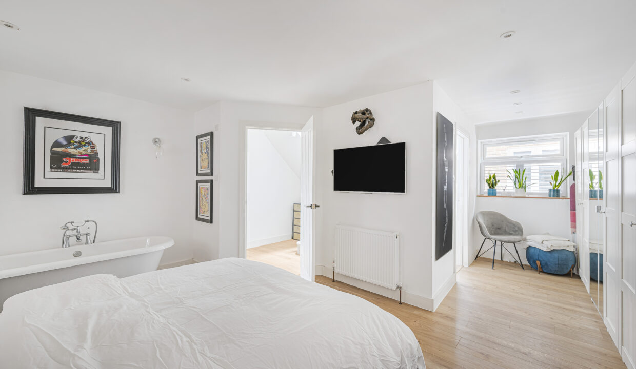 Photo 01-04-2026, 13 52 28