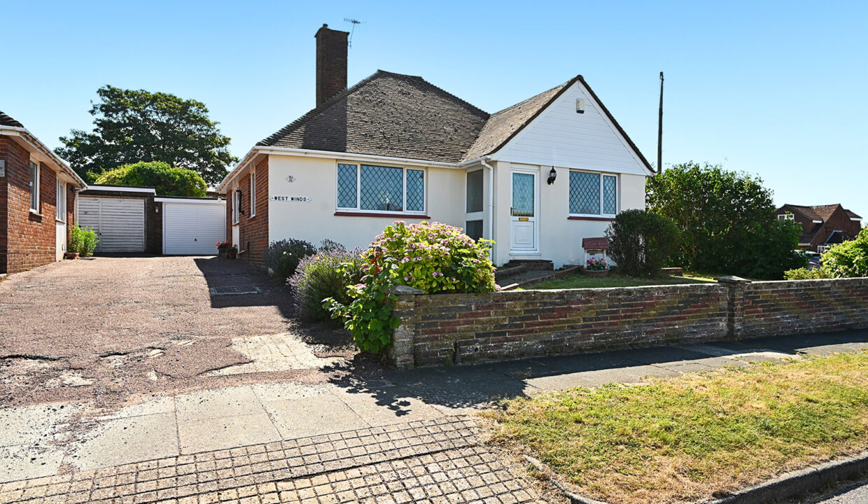 25 Falmer Gardens, BN2 (19)