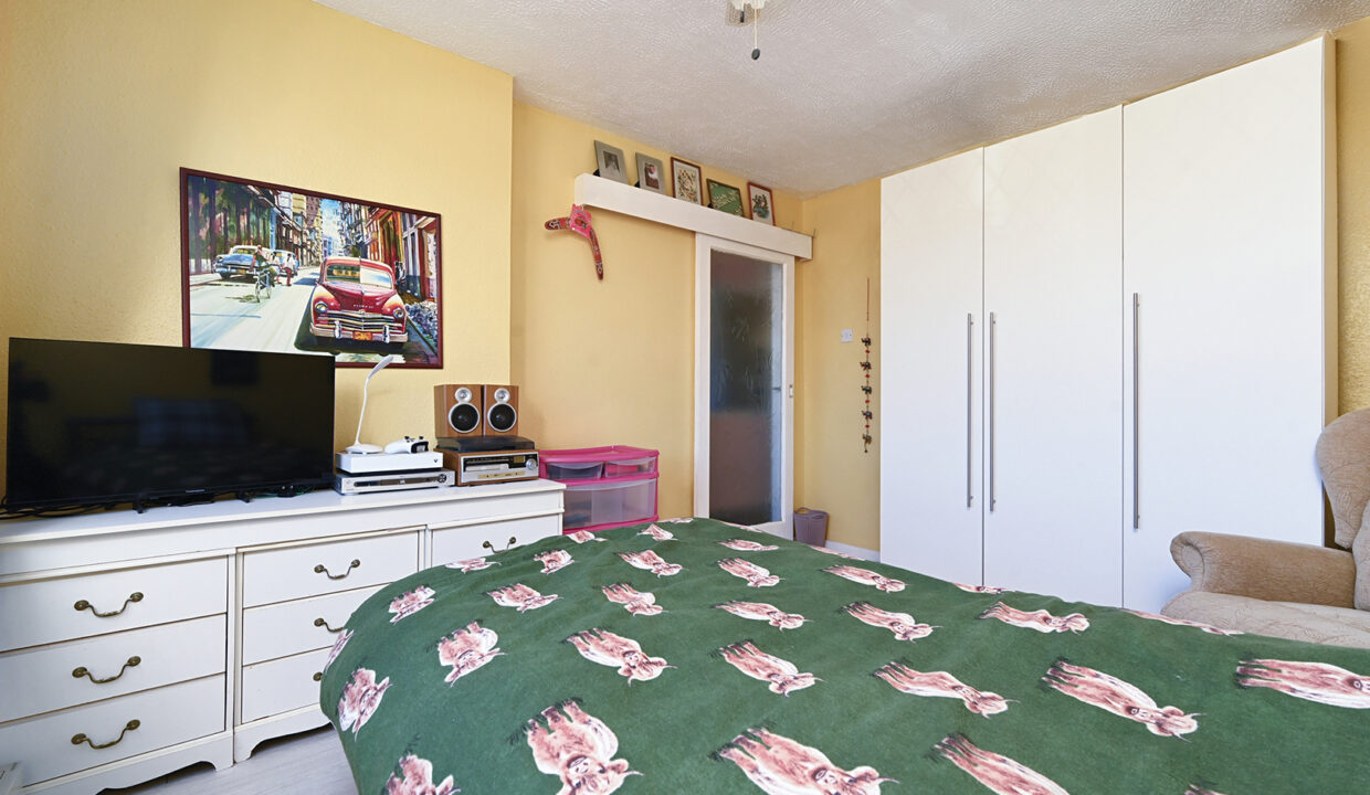 25 Falmer Gardens, BN2 (4)