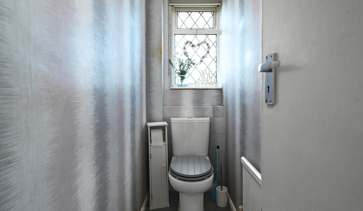 25 Falmer Gardens, BN2 (7)