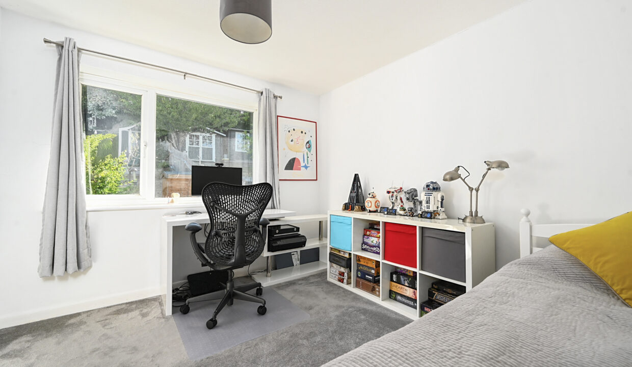 62 Rowan Way, BN2 (1)
