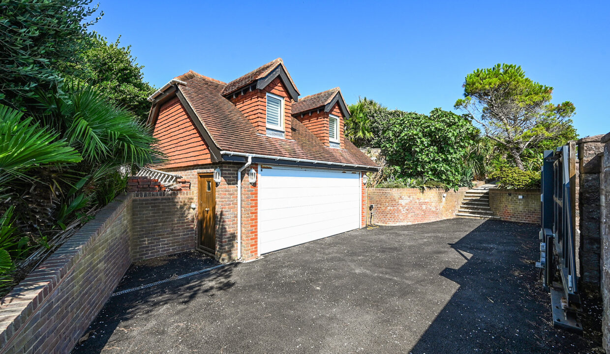 9 Longhill Road, Ovingdean, BN2 (8)