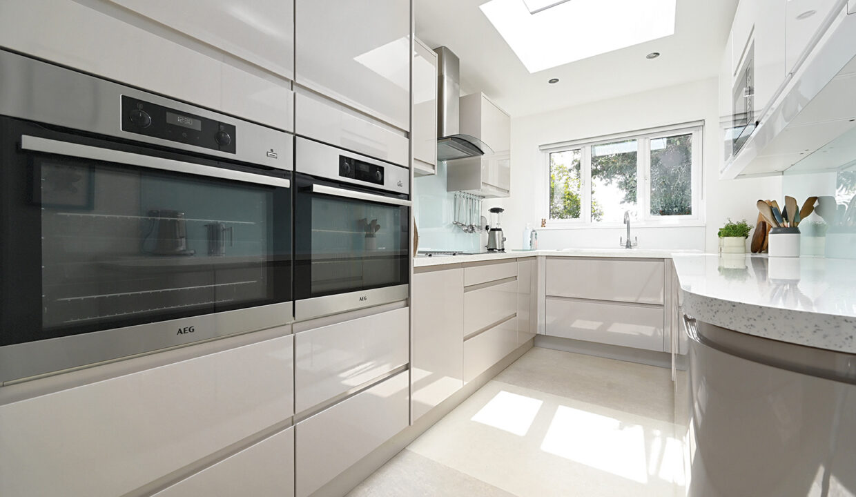 2-Lenham-Ave (16)