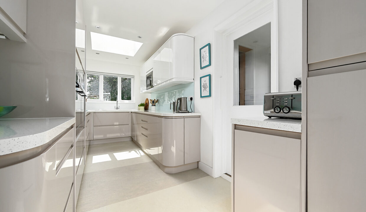 2-Lenham-Ave (17)