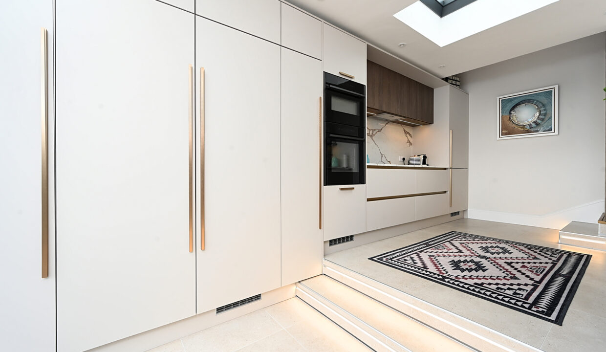 88 Cresent Drive North, BN2 (17)