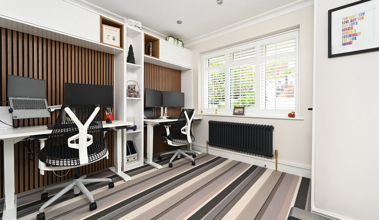 88 Cresent Drive North, BN2 (18)