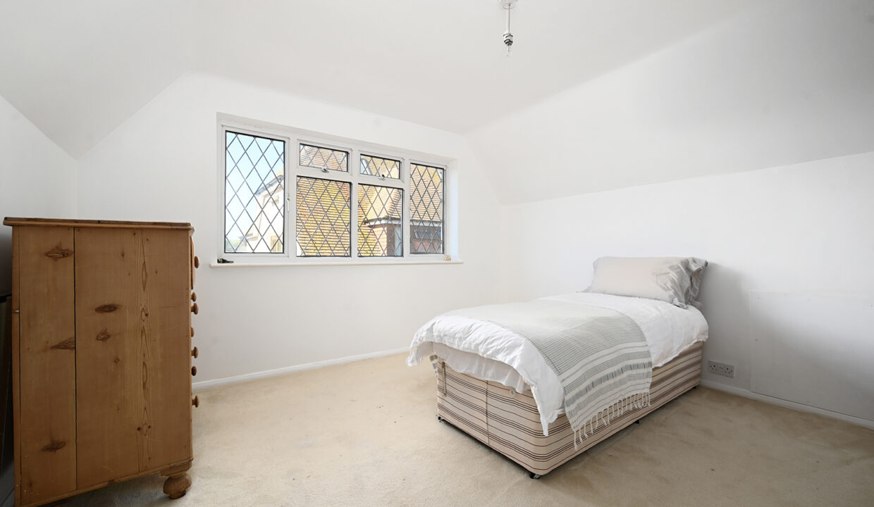 9 Dean Court Road, BN2 (18)
